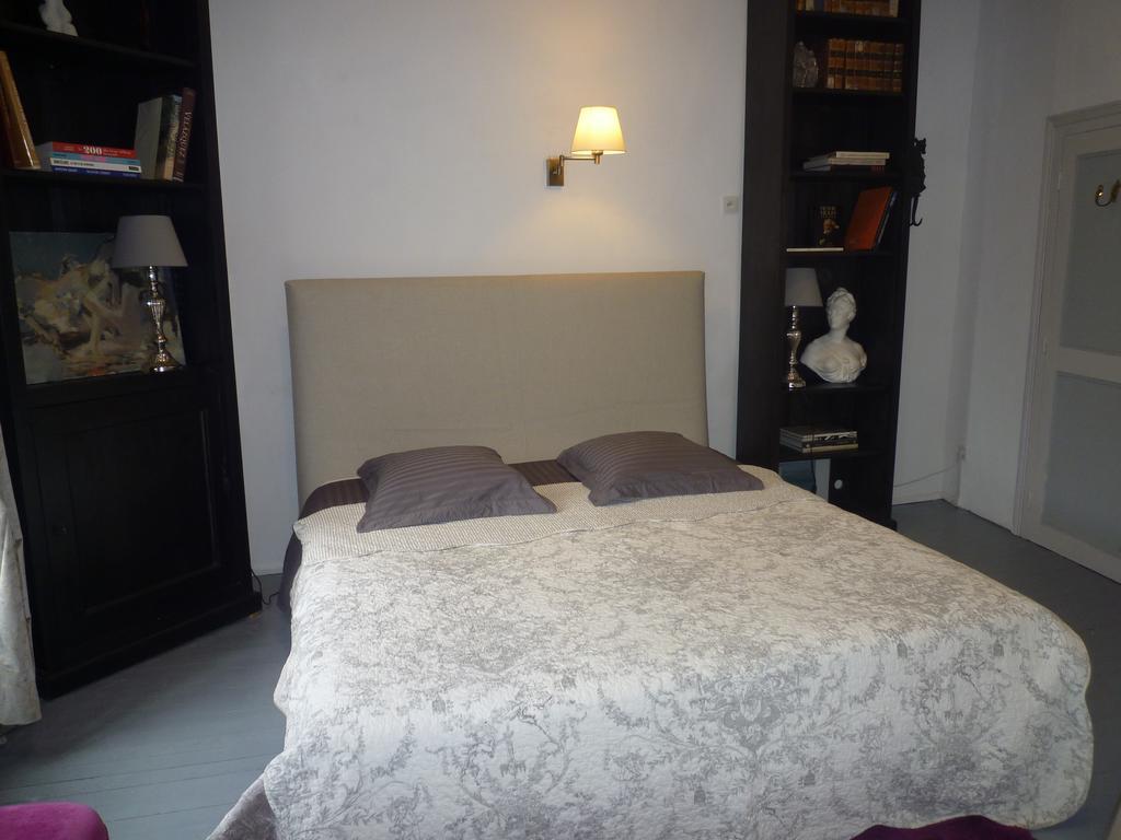 Manoir De La Chapelle Bed and Breakfast Condé-sur-Sarthe Δωμάτιο φωτογραφία